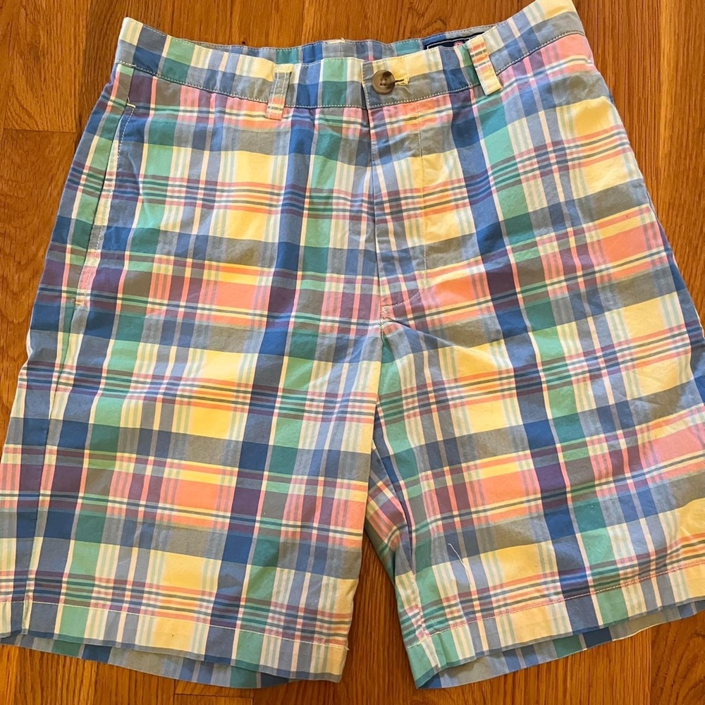 Vineyard Vines men’s shorts size 30